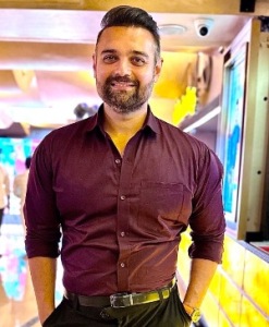 Mahaakshay Chakraborty